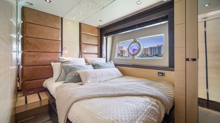 2013 Sunseeker 80 Predator