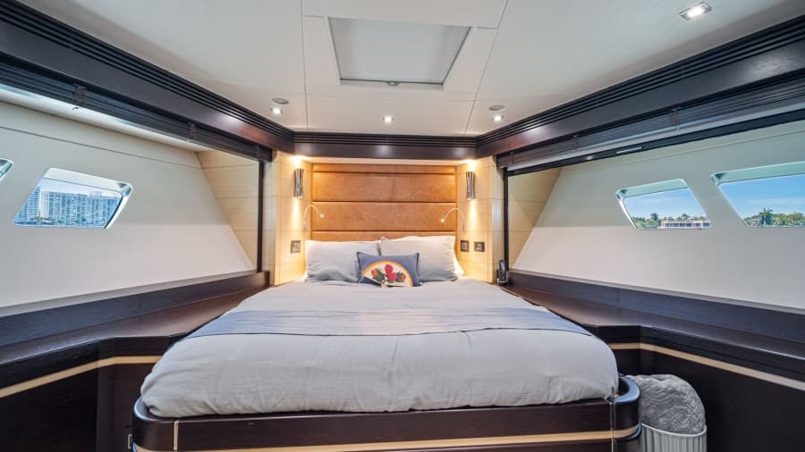 2013 Sunseeker 80 Predator