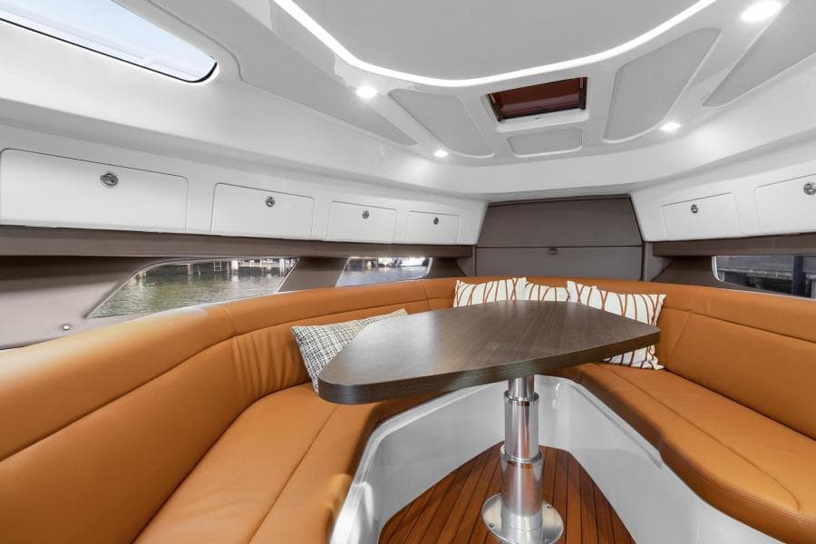 2021 Intrepid 438 Evolution