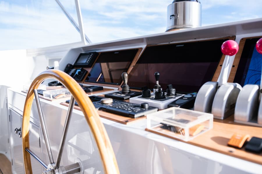 Flybridge Helm
