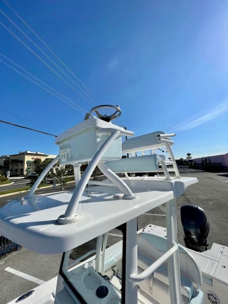 2019 Robalo 25' Cayman SD - Skydeck station
