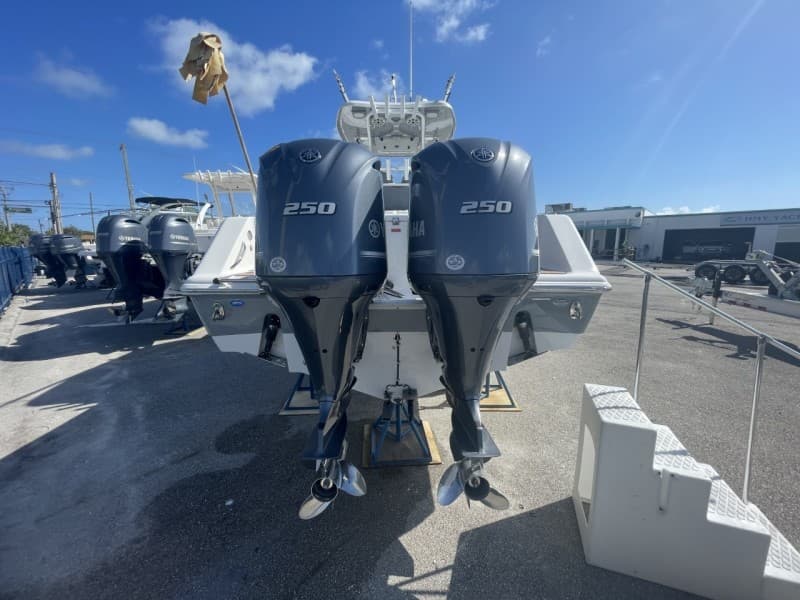 2018 Tidewater 28 280CC - engines