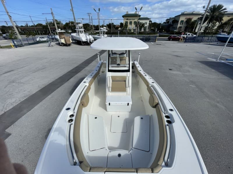 2020 Pioneer 266 Pelagic- bow