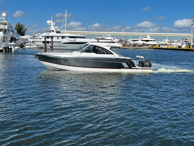 2021 Formula 380 Super Sport Crossover OB