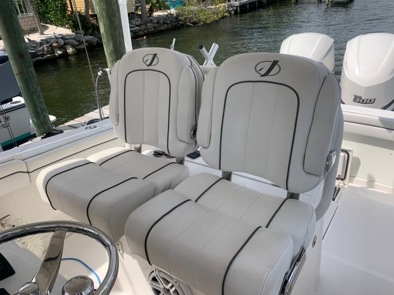 2018 Jupiter 30 HFS