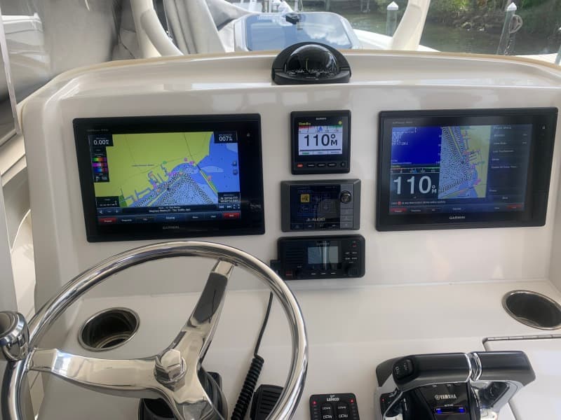 2018 Jupiter 30 HFS