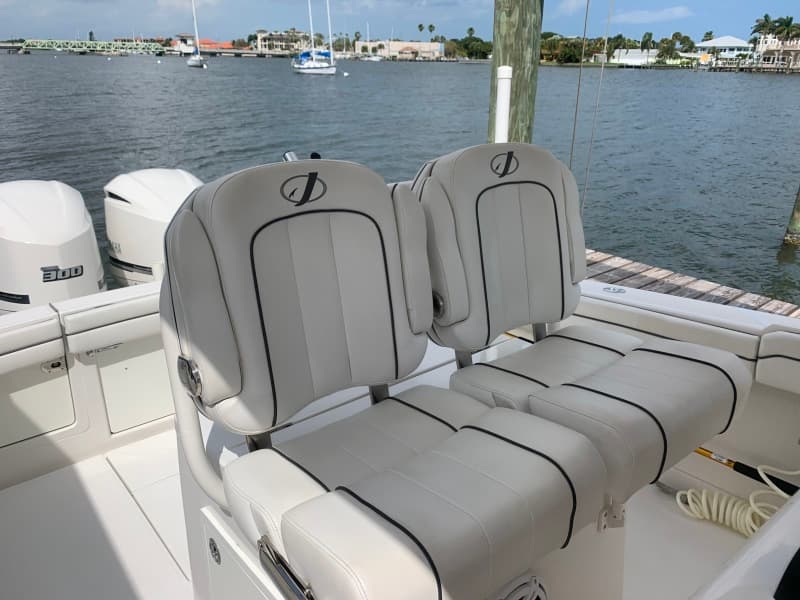 2018 Jupiter 30 HFS