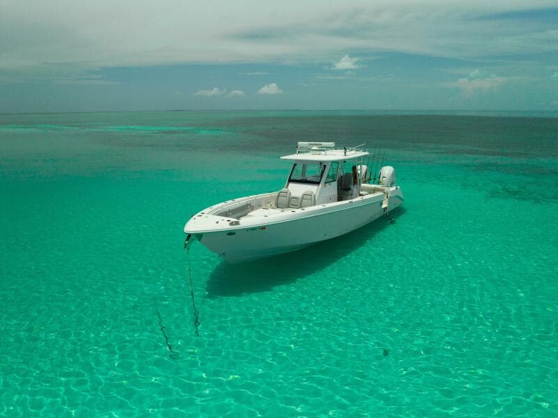 2019 Everglades 355 CC