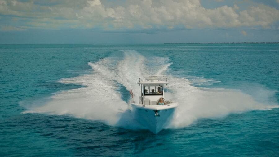 2019 Everglades 355 CC