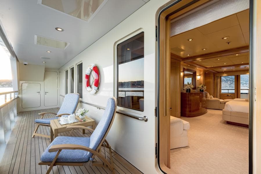 LAUREL 240'/73.15m Delta 2006/2014