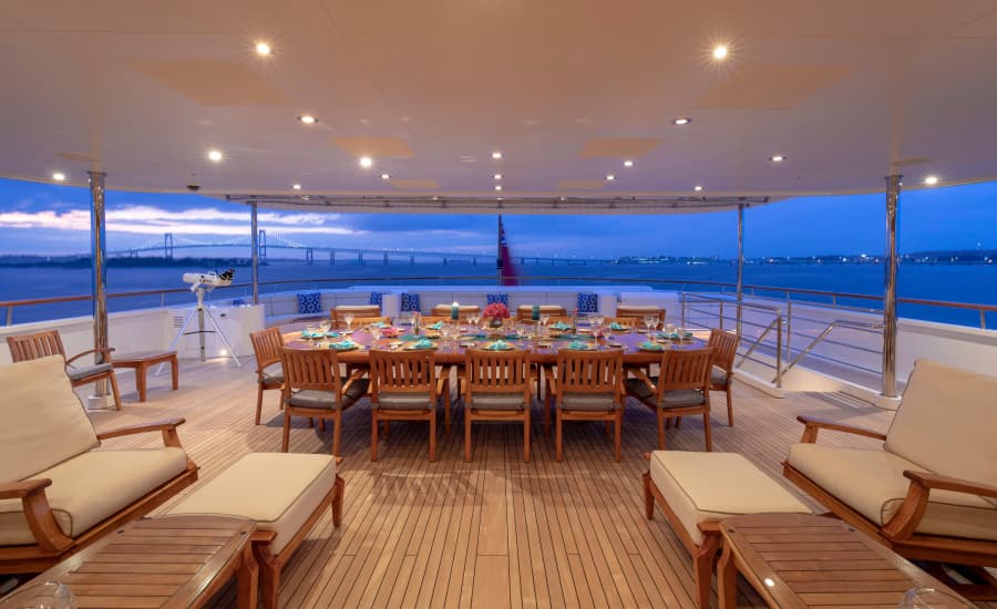 LAUREL 240'/73.15m Delta 2006/2014