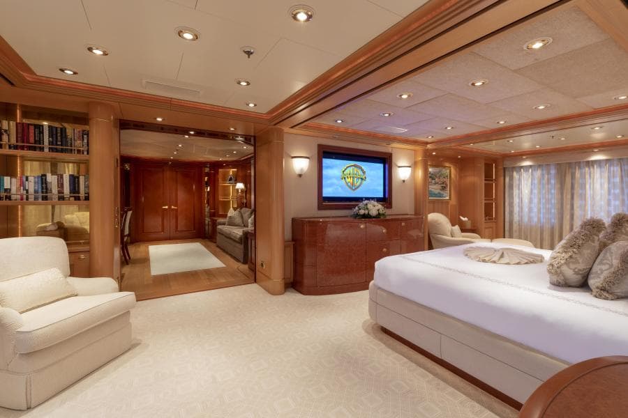 LAUREL 240'/73.15m Delta 2006/2014