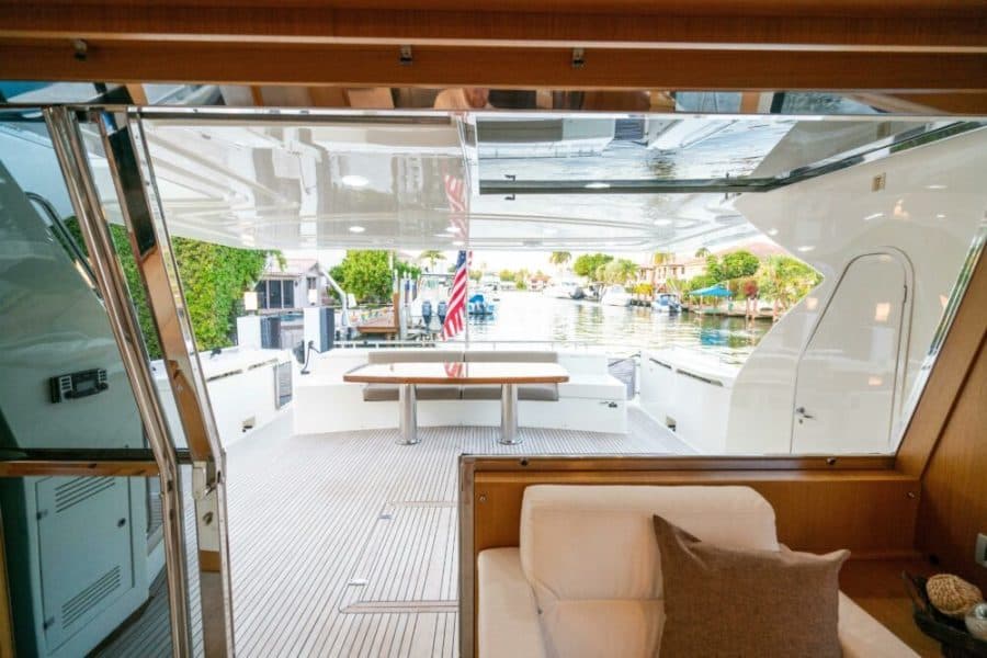 2007 Ferretti Yachts 780