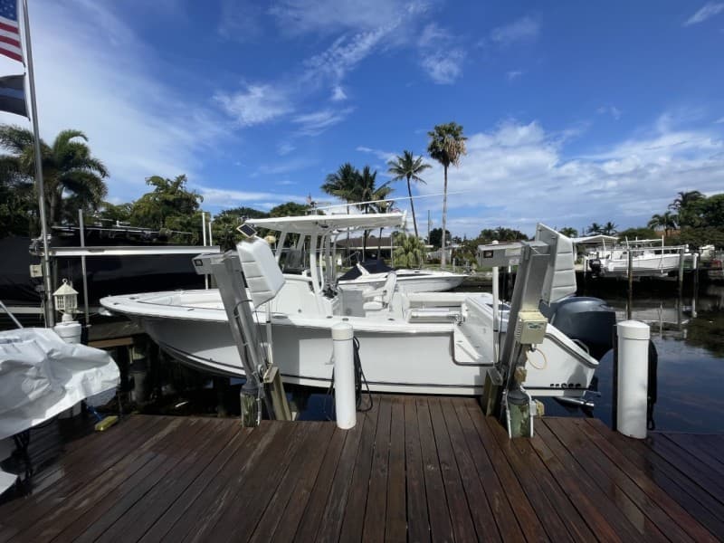 Sea Hunt 27 Gamefish - Port Side 