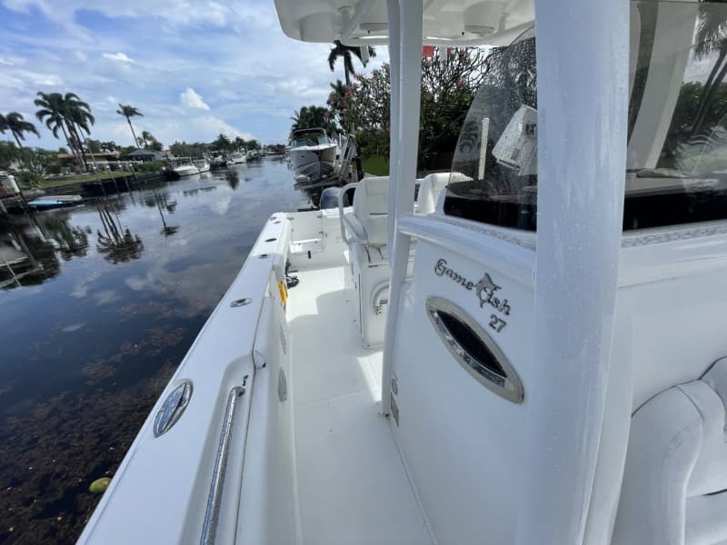 2015 Sea Hunt 27 Gamefish - starboard