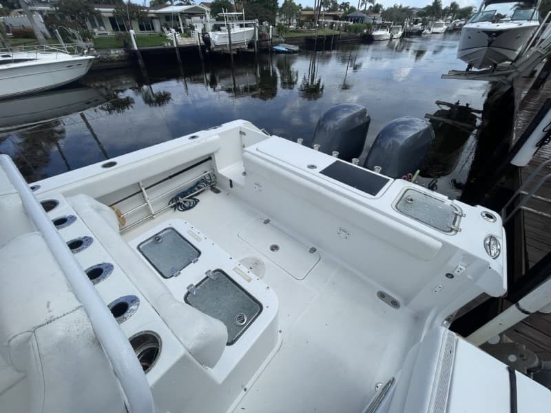 2015 Sea Hunt 27 Gamefish - aft
