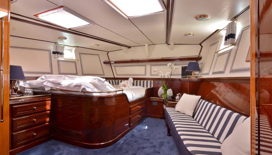 1988 Brooke Yachts 