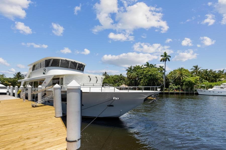 2006 Jefferson Starship Pilothouse