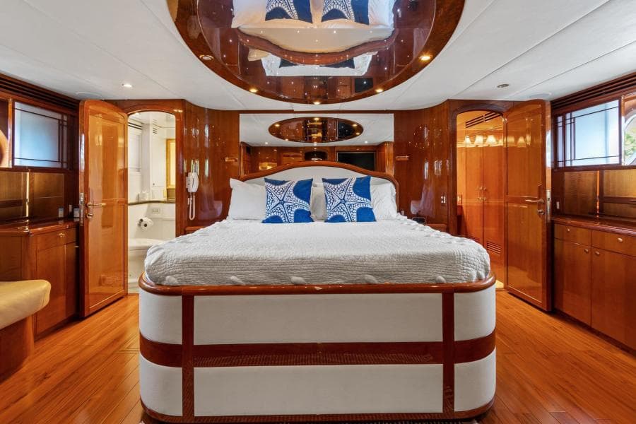 2006 Jefferson Starship Pilothouse