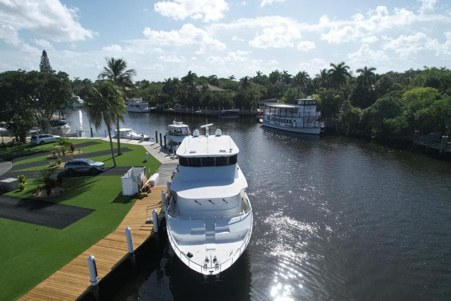 2006 Jefferson Starship Pilothouse