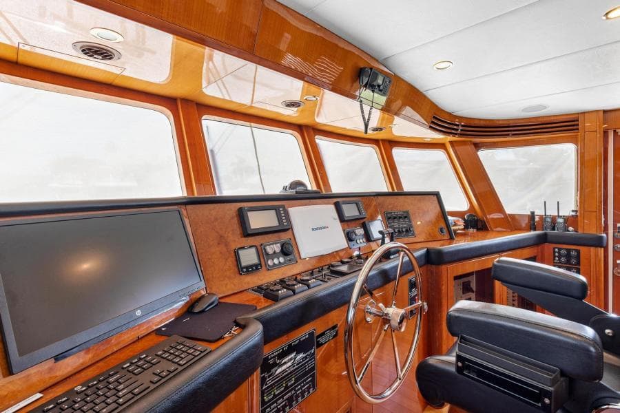 2006 Jefferson Starship Pilothouse