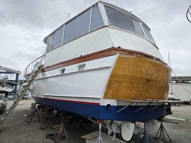 1966 Trumpy 55
