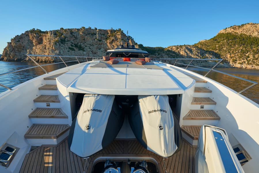 2022 Astondoa 110 Century
