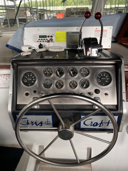 9 Under The Wire 1979 Chris Craft Catalina Dashboard 
