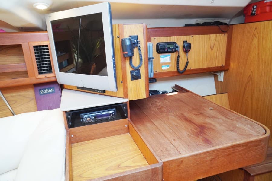 2000 Hunter Passage 420
