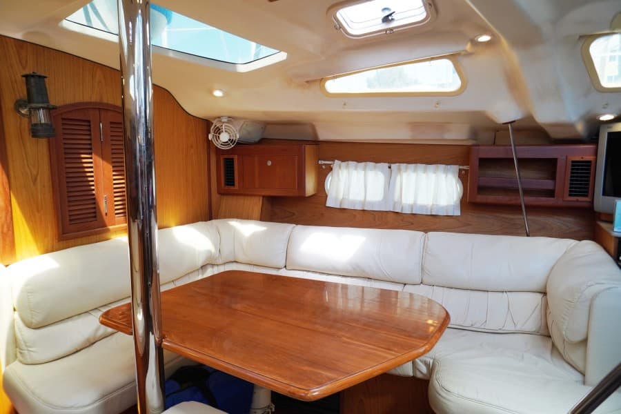 2000 Hunter Passage 420