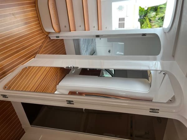 2019 Intrepid 475 Sport Yacht