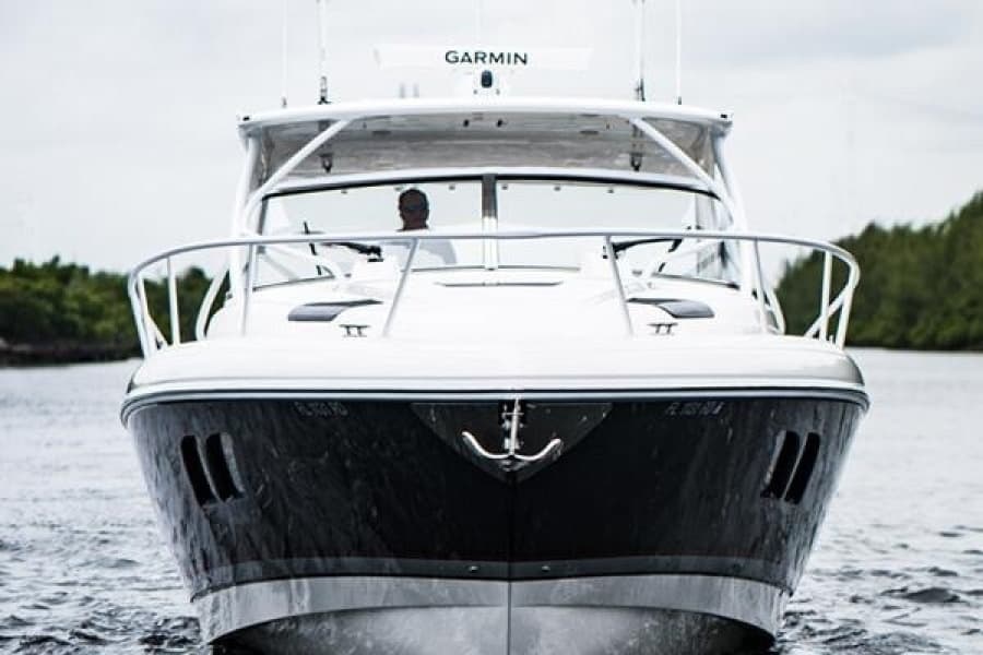 2019 Intrepid 475 Sport Yacht