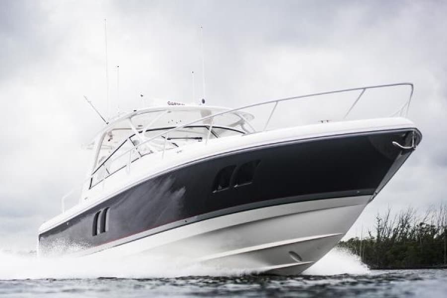 2019 Intrepid 475 Sport Yacht