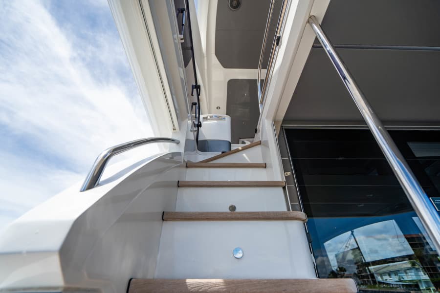 2018 Princess F62