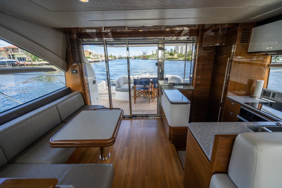 2018 Princess F62