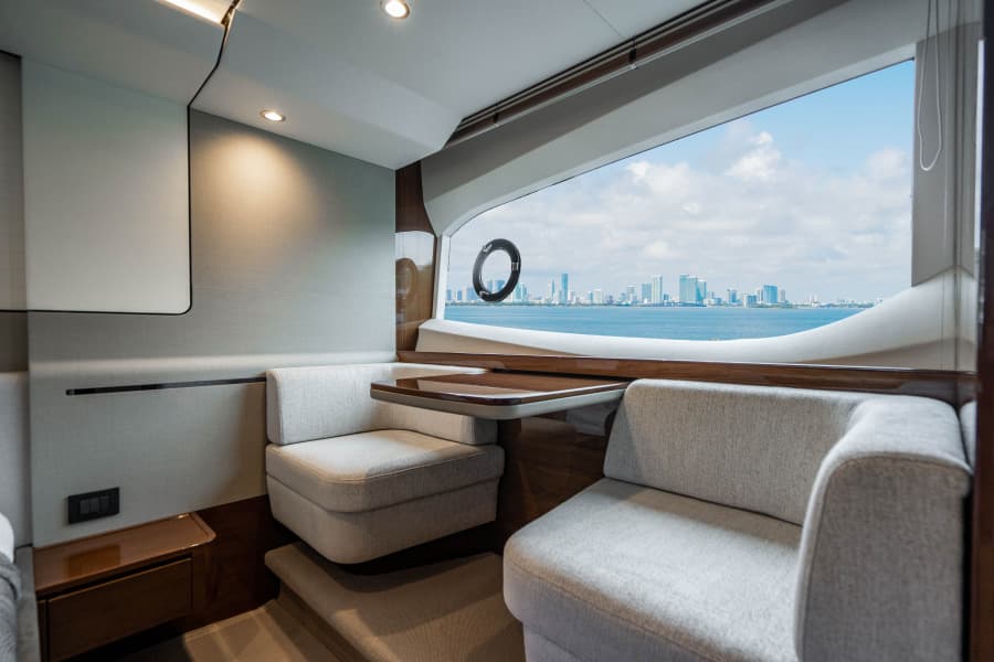 2018 Princess F62