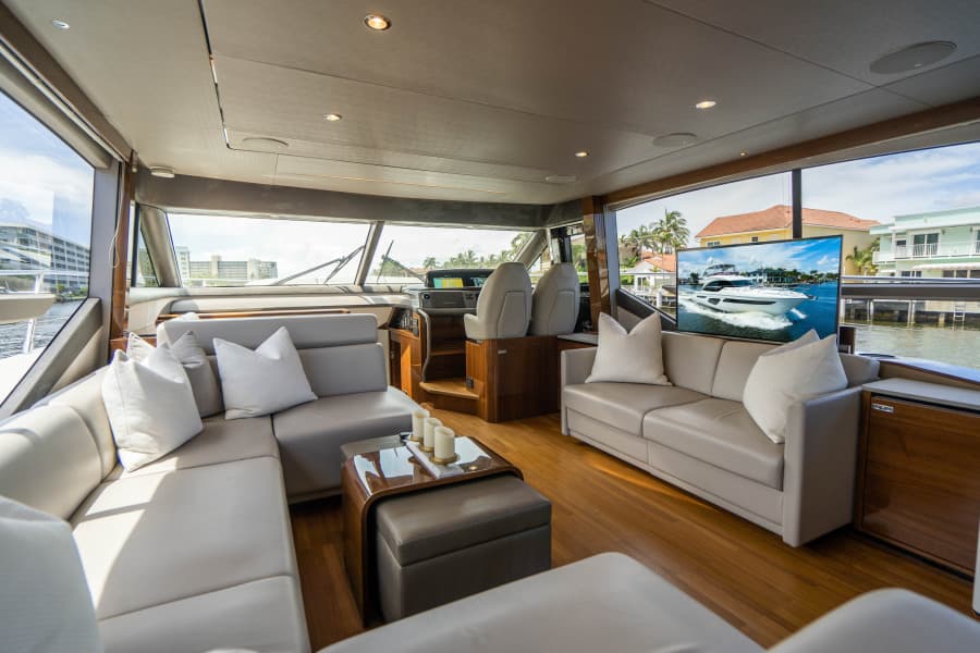 2018 Princess F62