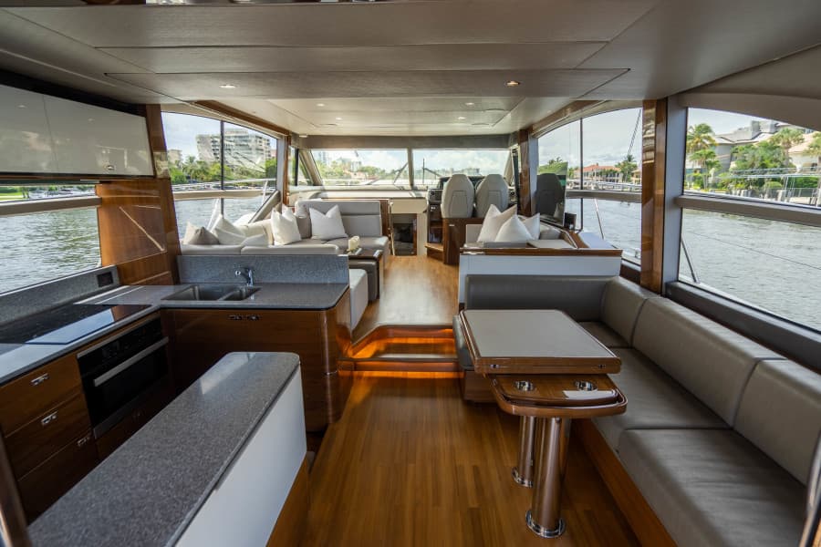 2018 Princess F62