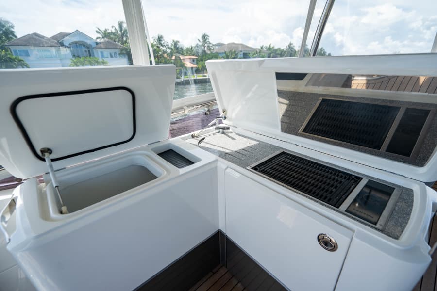 2018 Princess F62