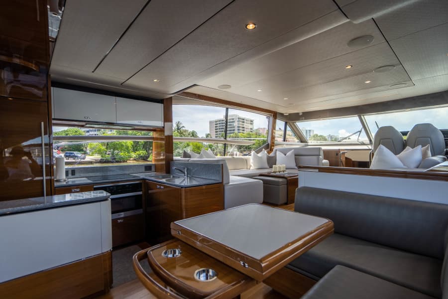 2018 Princess F62
