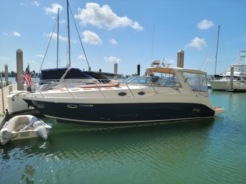 2005 Rinker Fiesta Vee 342