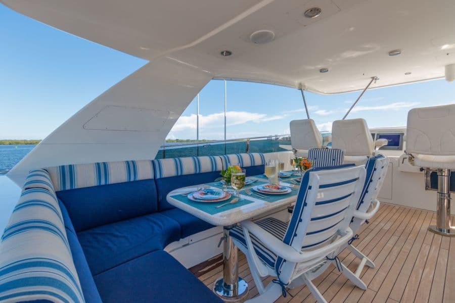 Flybridge Dining