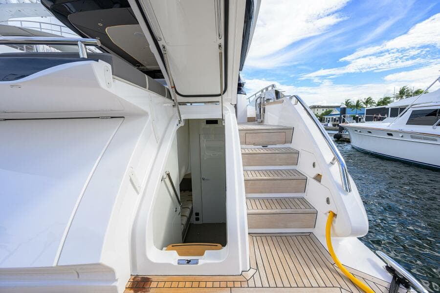 2027 Princess S72