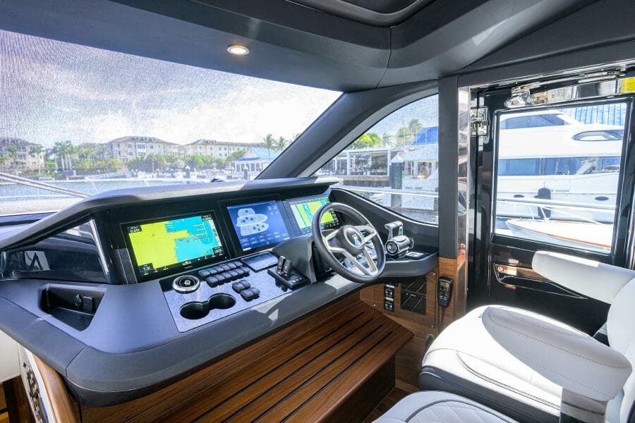 2027 Princess S72