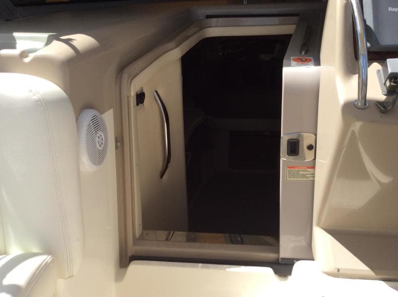 2003 Sea Ray 320