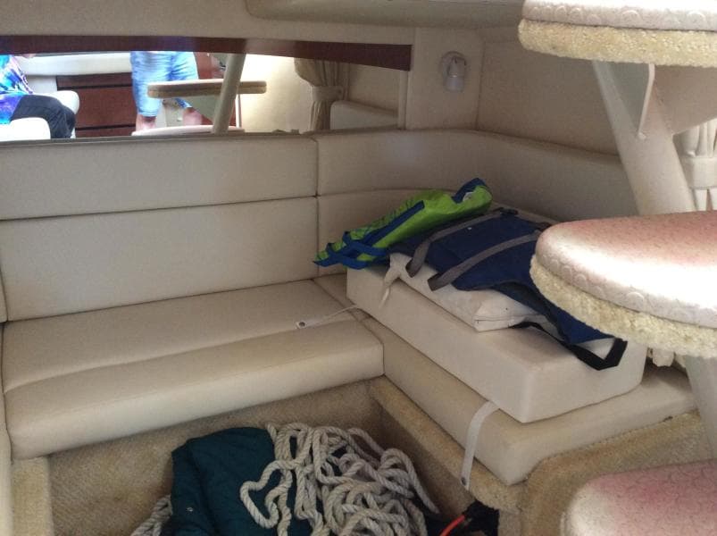 2003 Sea Ray 320