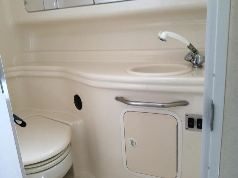 2003 Sea Ray 320