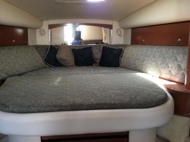 2003 Sea Ray 320