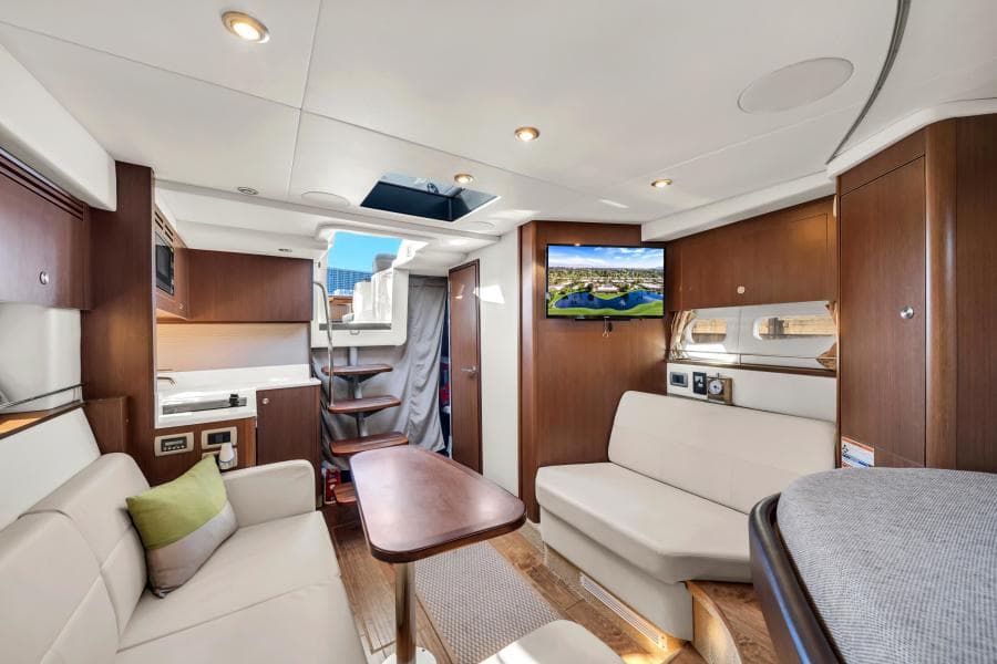 2019 Sea Ray Sundancer Coupe