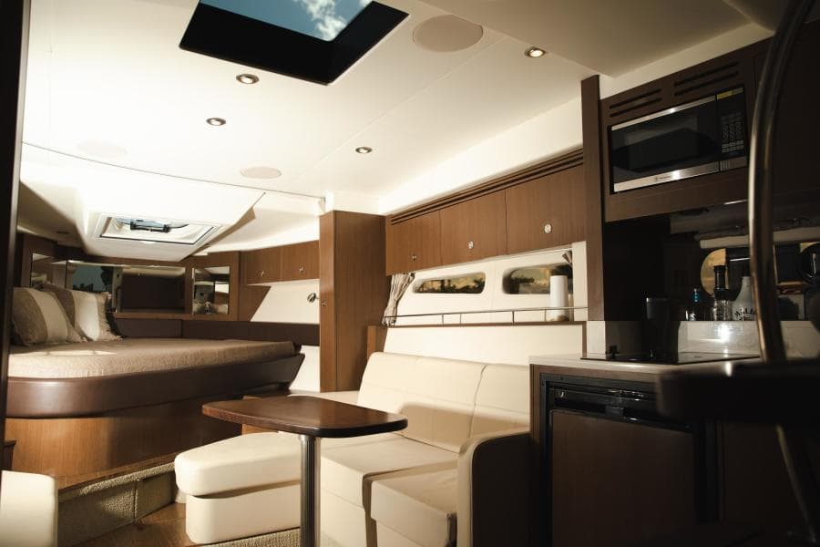 2019 Sea Ray Sundancer Coupe